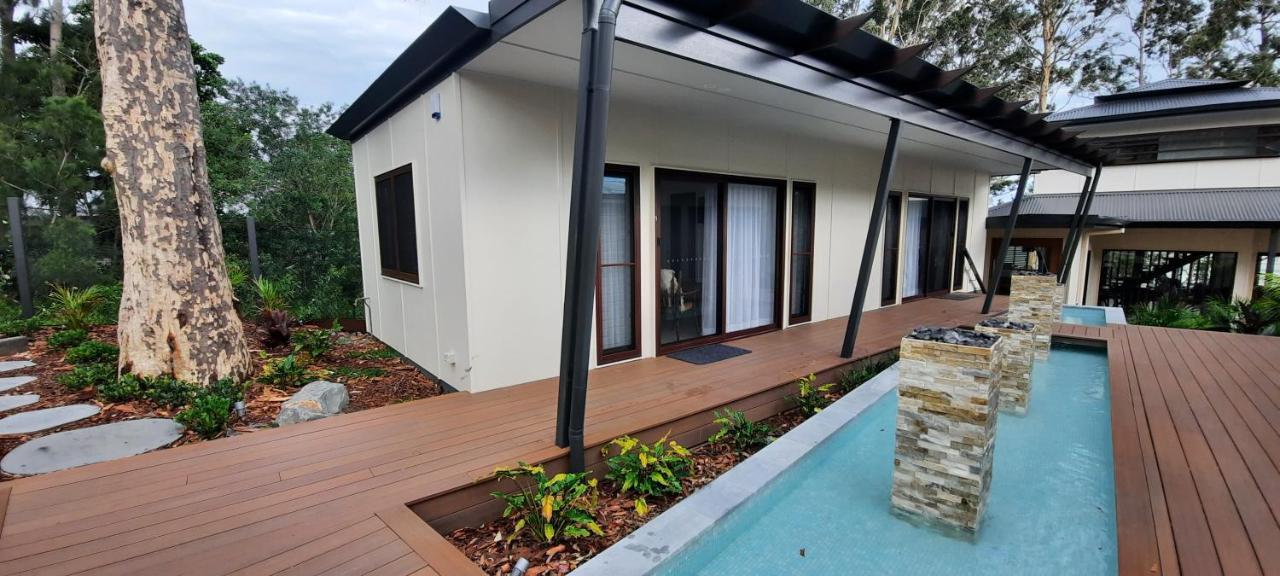 Luxury By The Basin Hotel Sanctuary Point Exterior photo