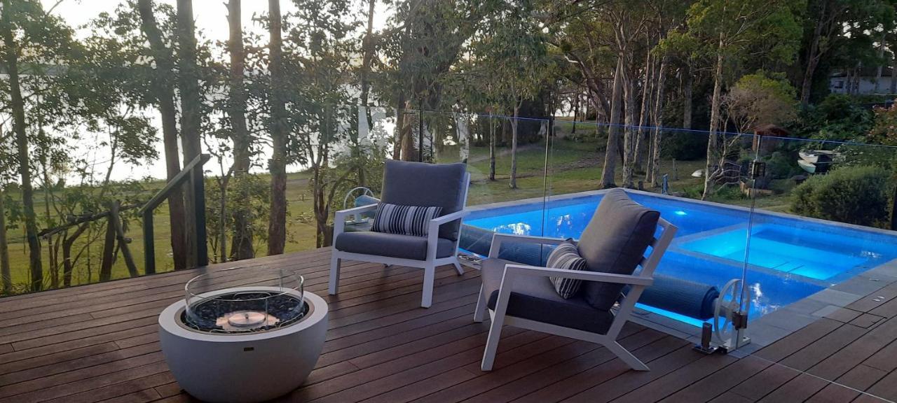 Luxury By The Basin Hotel Sanctuary Point Exterior photo